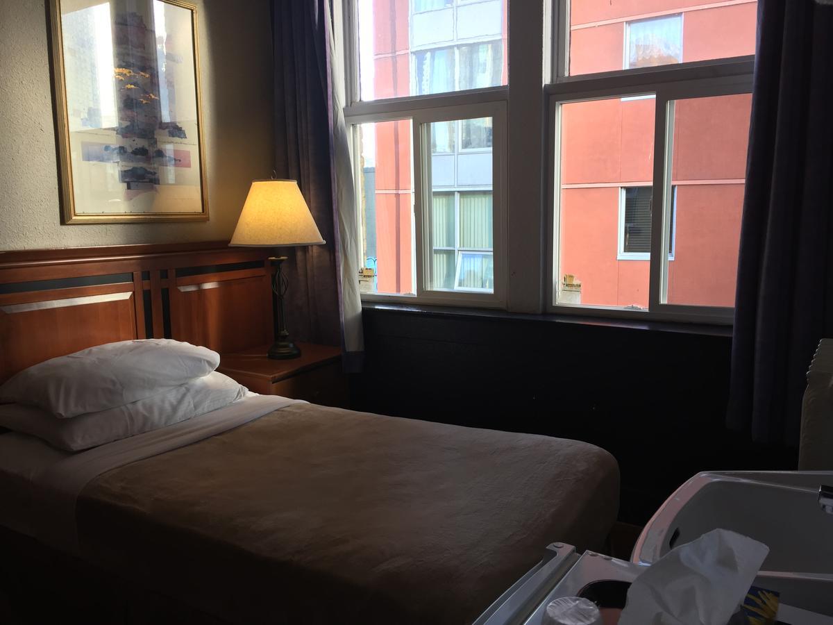 Hotel Ambassador Vancouver Zewnętrze zdjęcie