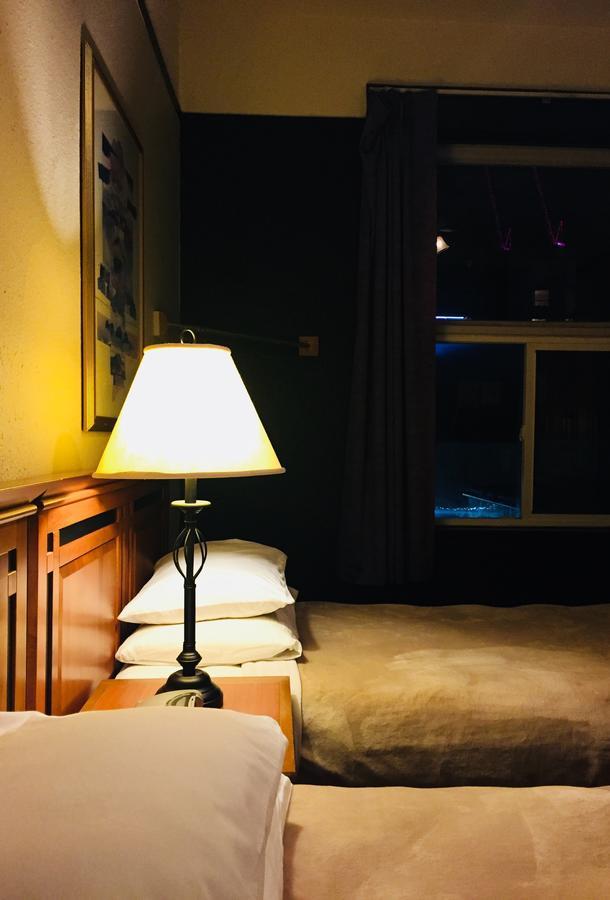 Hotel Ambassador Vancouver Zewnętrze zdjęcie