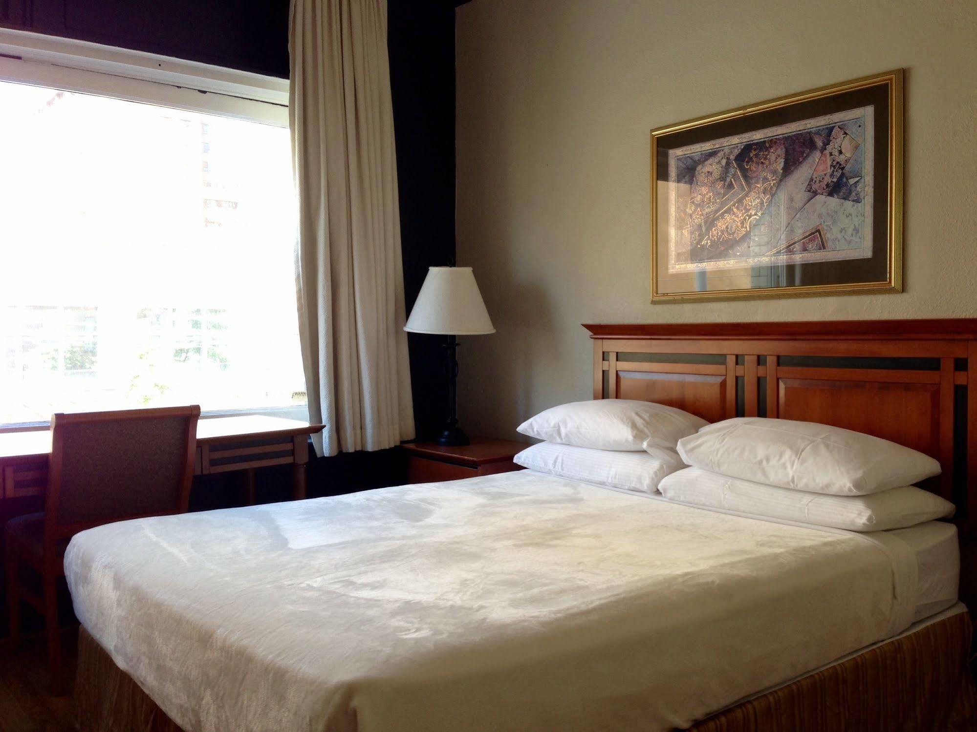 Hotel Ambassador Vancouver Zewnętrze zdjęcie